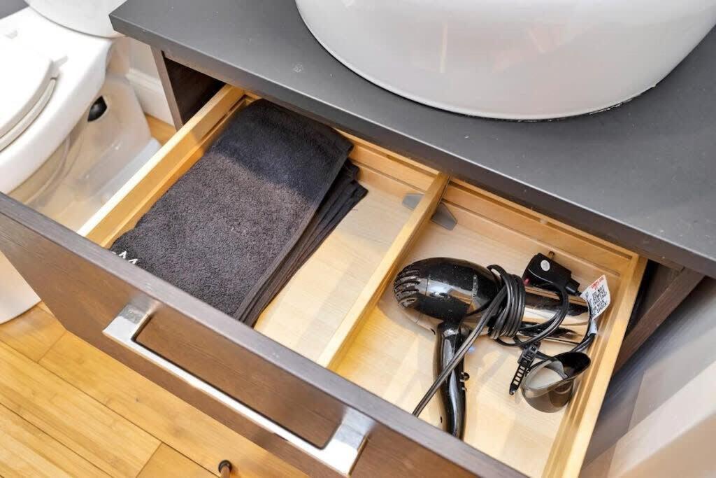 Cozy 1 Bedroom Apt Kitchen Central 단베리 외부 사진